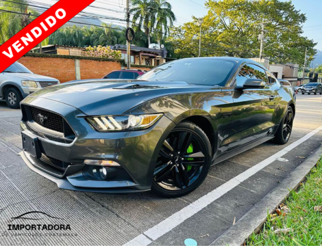 Ford Mustang 2015